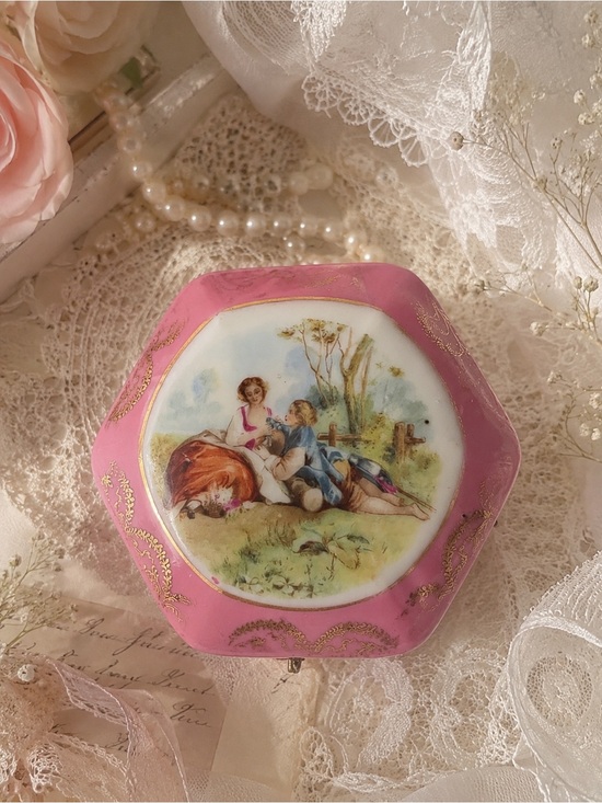 Other - 🫖🌸 Vintage Pink Porcelain Trinket Box with Mirror